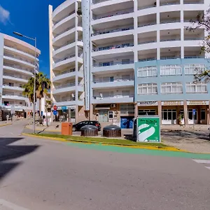 Rei - Quarteira - 3 Min To The , Vilamoura Portugal